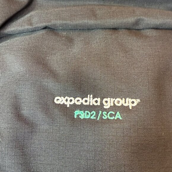 THULE Backack, Padded, Laptop Work / Business.  Durable Black Gray - Picture 4 of 11